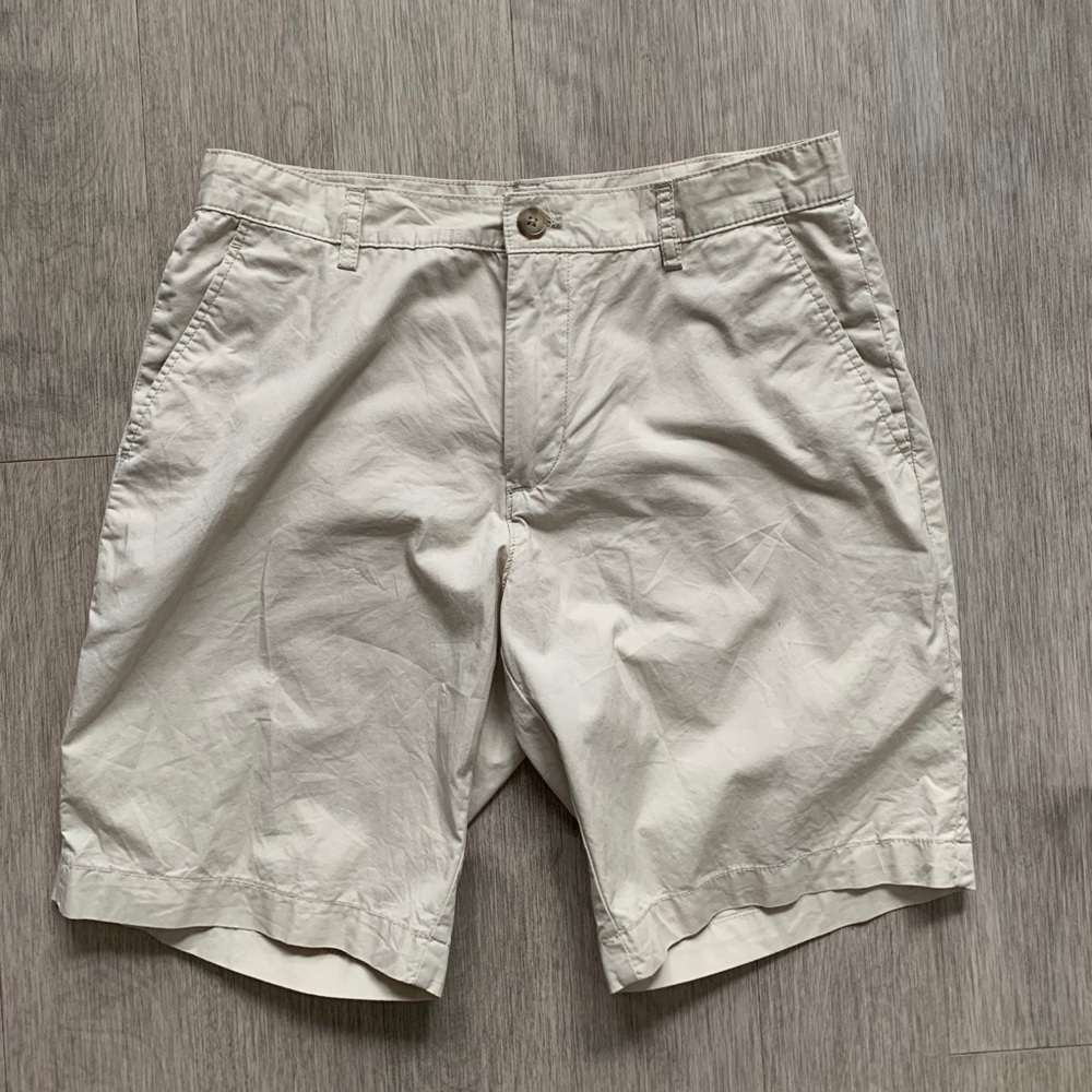 Creme shorts